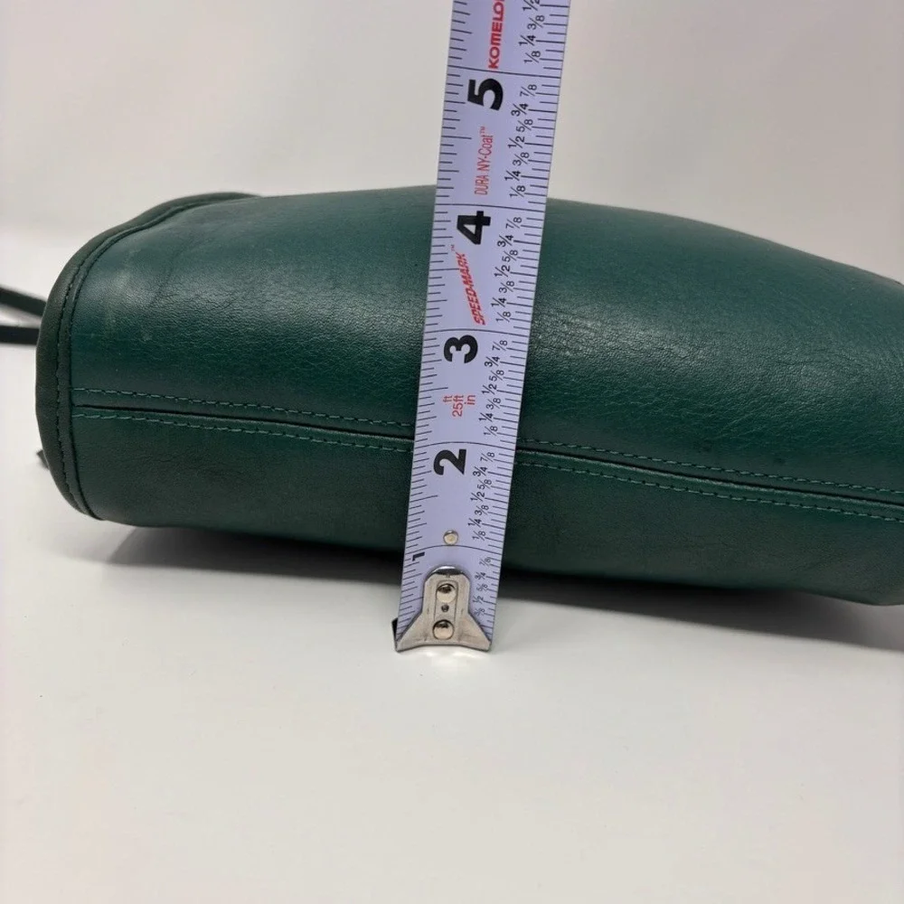 Vintage COACH Kimball Purse Jade Green Leather 9911 Crescent Crossbody USA